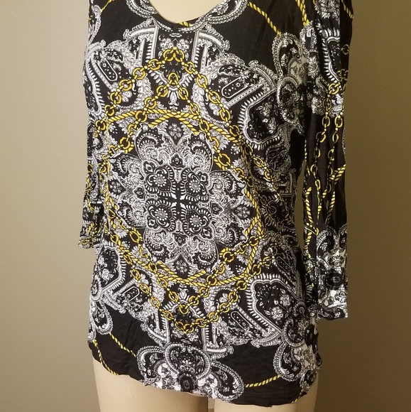Jennifer Lopez Size Medium Long Sleeved Tee - Picture 4 of 4